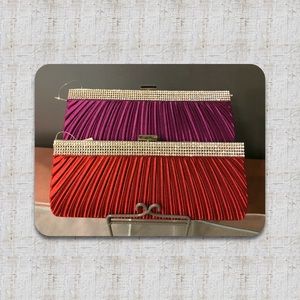 Clutch Magenta Clasp Closure Shoulder Bag